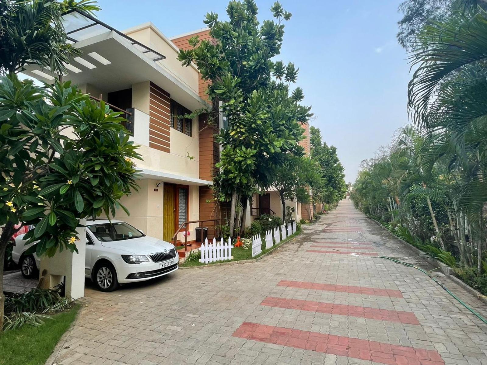 Barefootbay - With Private Access Villa